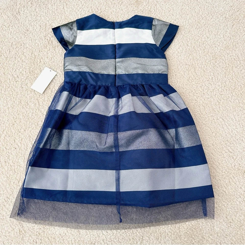 Little Girl Dress - Picture 2 of 3